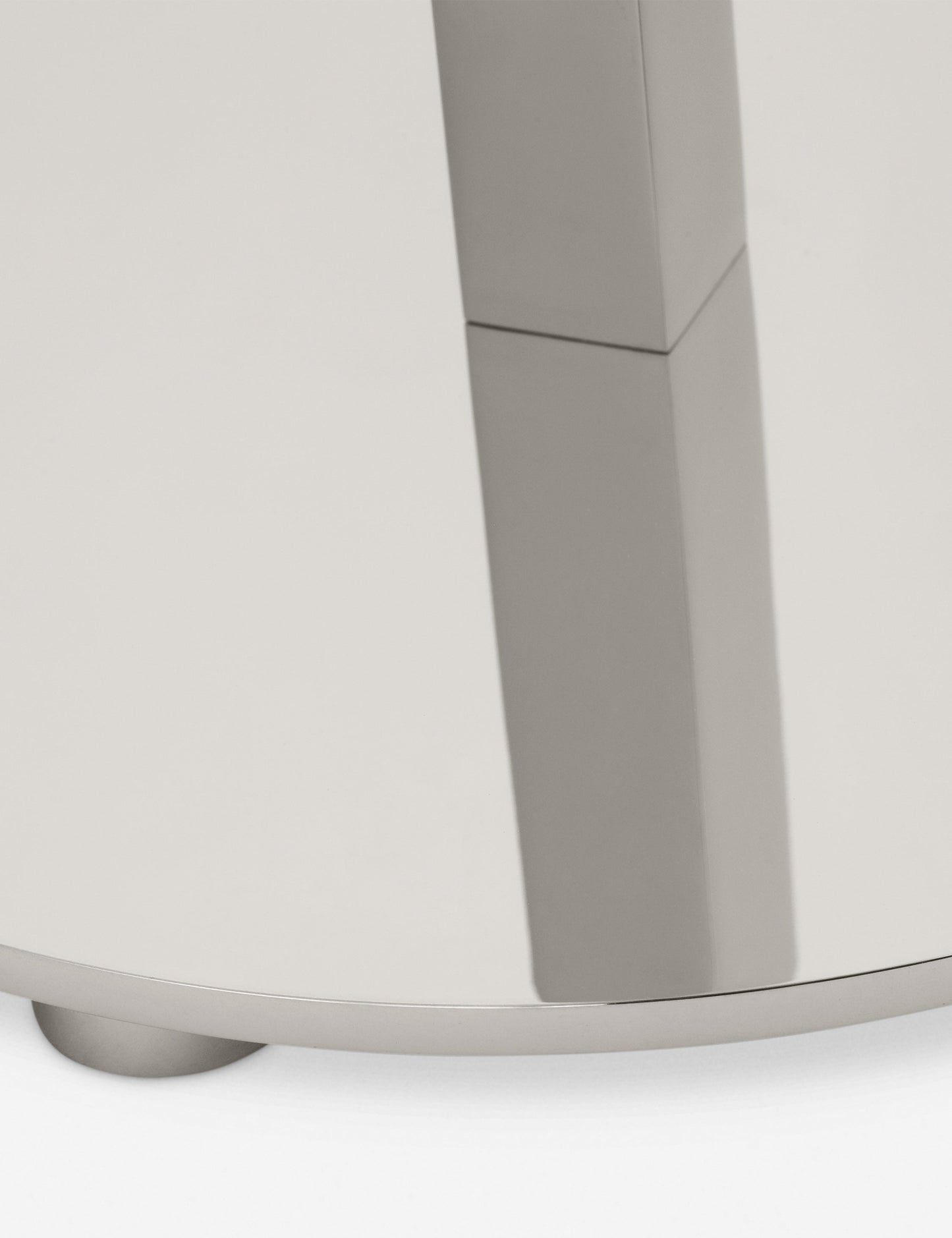 Nielsen Cordless Floor Lamp