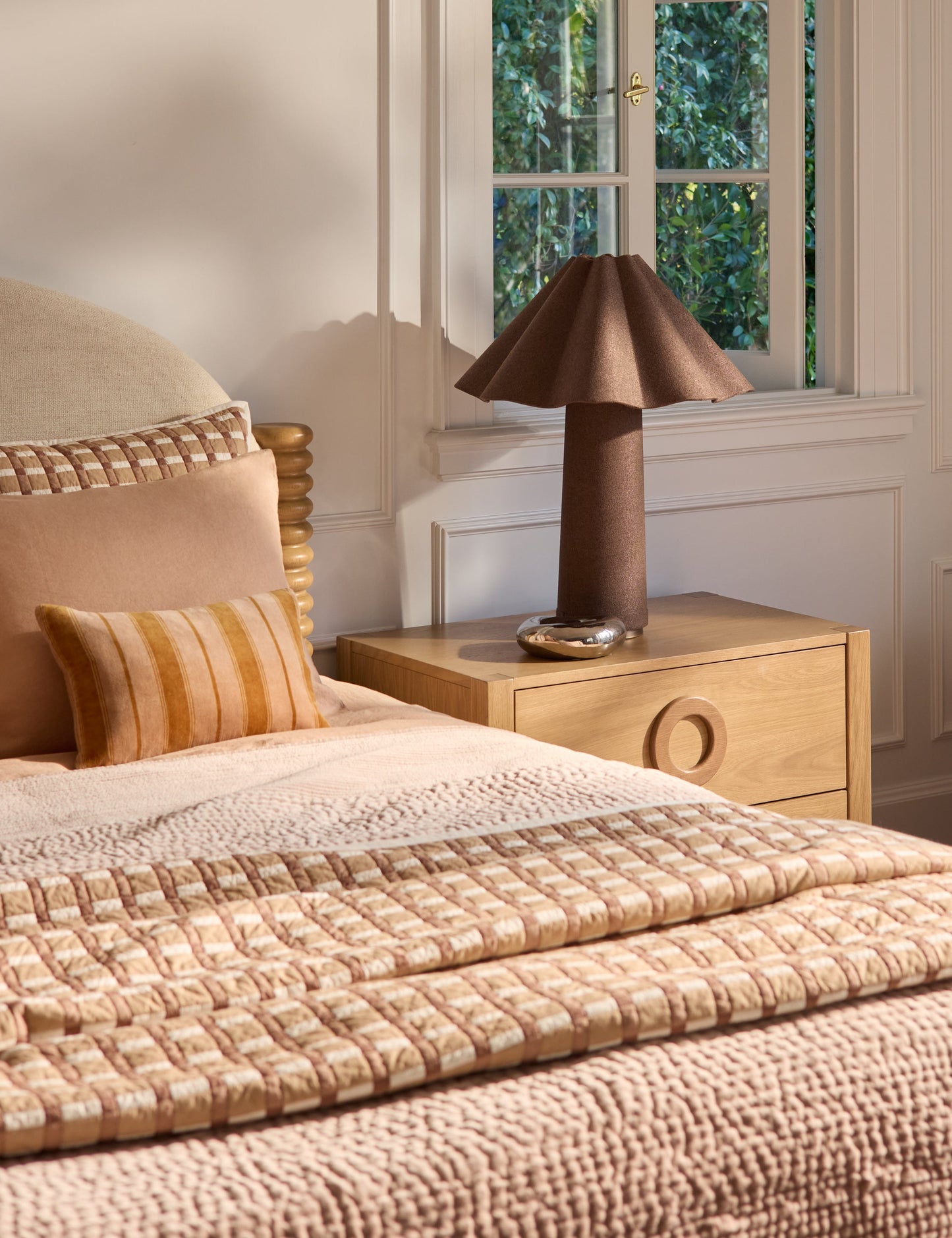 Bemand Table Lamp