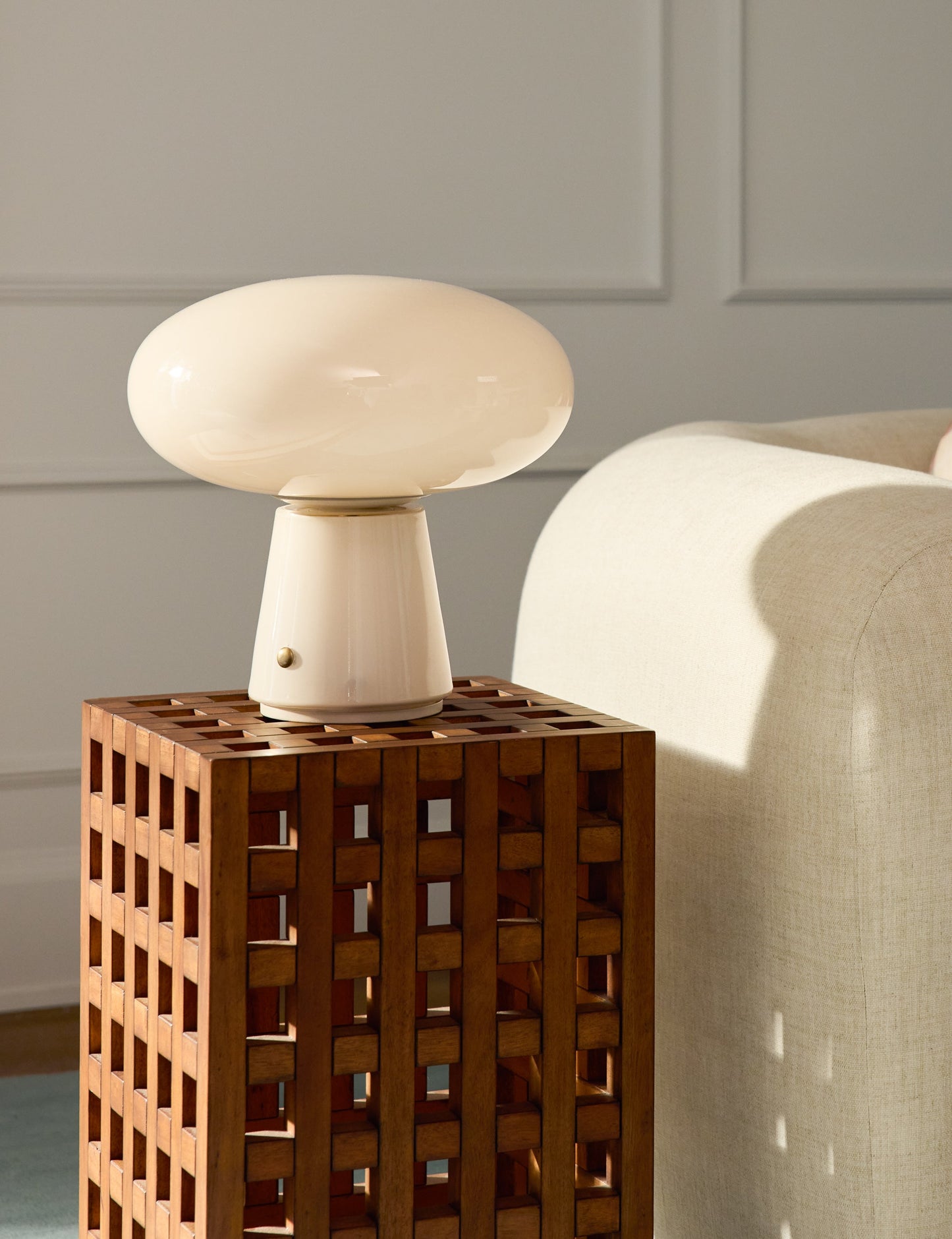 Leesa Cordless Table Lamp