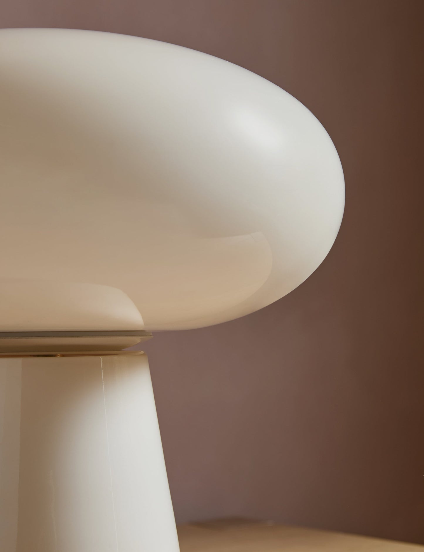 Leesa Cordless Table Lamp