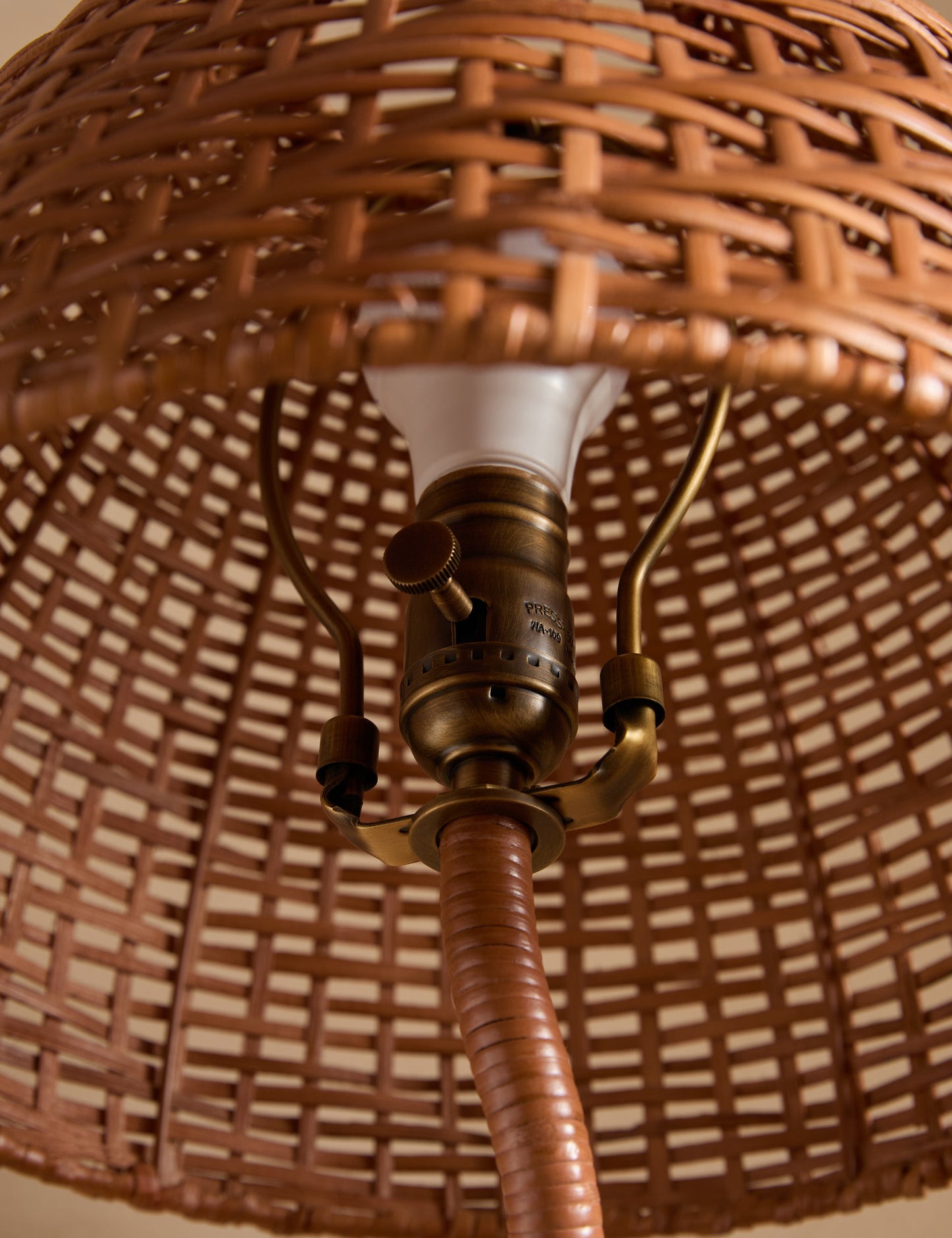 Senara Table Lamp