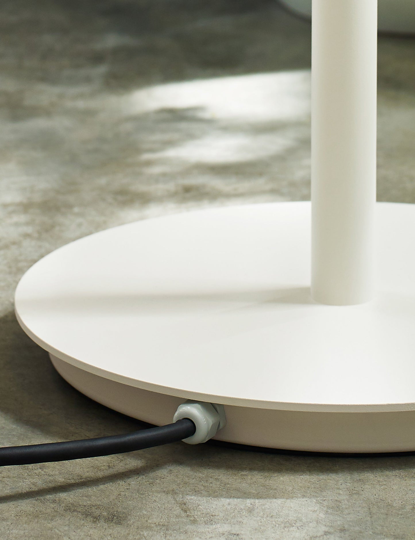 Carla Outdoor Floor Lamp
