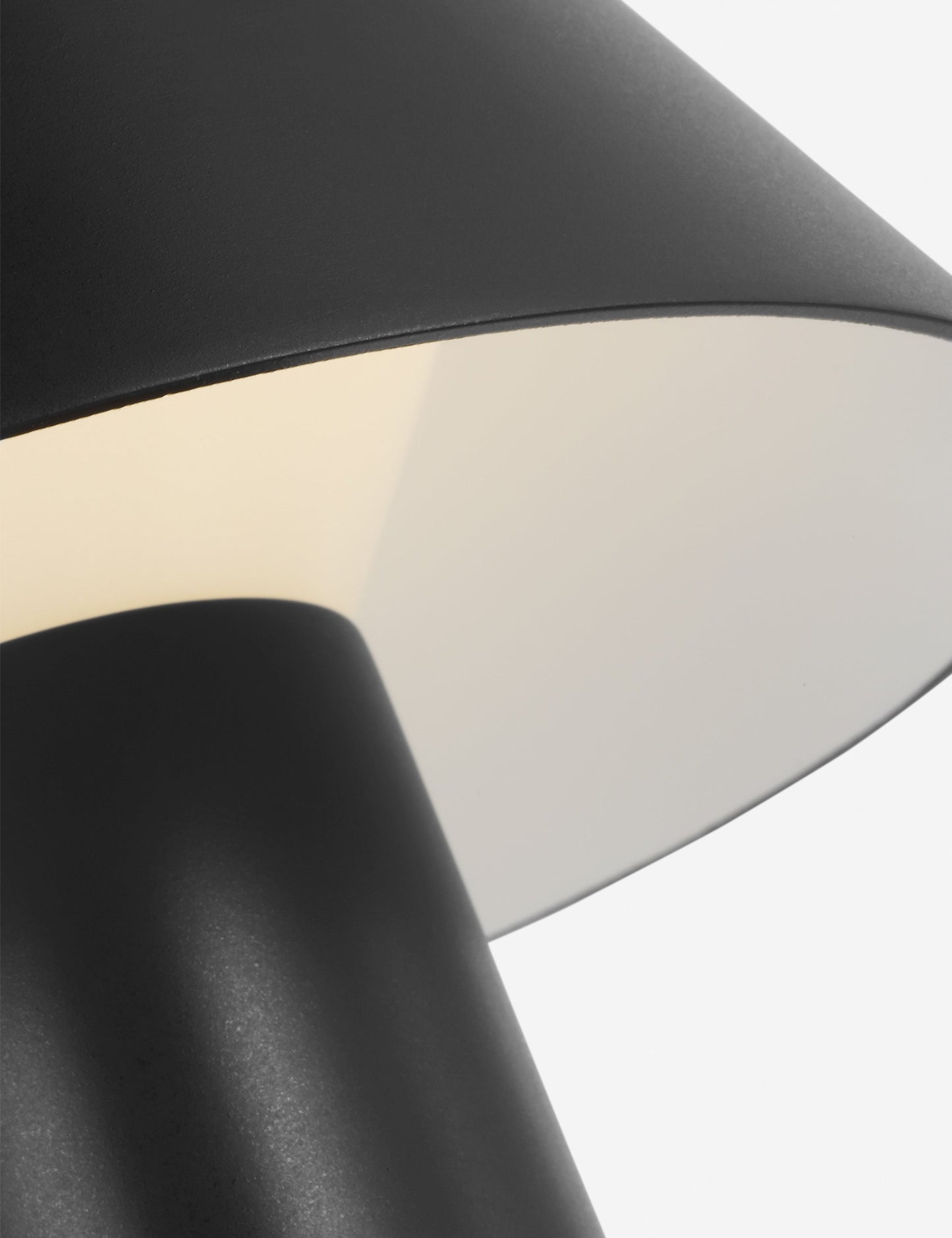 Sanger Mini Cordless Table Lamp